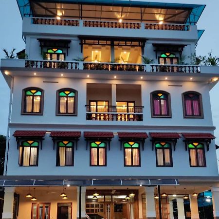 Meghdoot River Resort Kochi Ngoại thất bức ảnh